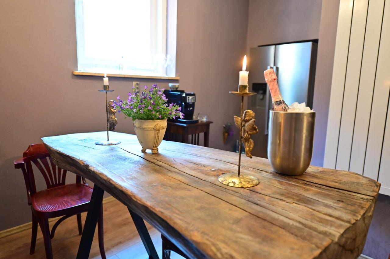 Lovely 2 Bedroom Apartment In Historic City Center Sibiu Ngoại thất bức ảnh